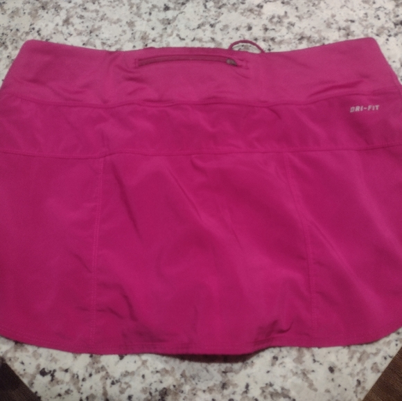 Nike Tennis Skorts - Picture 6 of 9